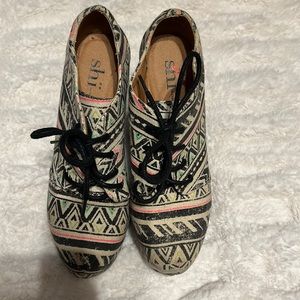 Size 6 wedges